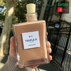 chai-thuy-tinh-vuong-co-lech-nap-go-300ml (1)
