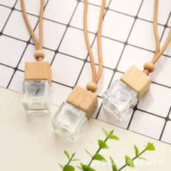 chai-tinh-dau-thuy-tinh-treo-xe-dang-vuong-7ml (2)