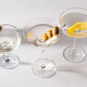martini-nhung-dieu-co-the-ban-chua-biet-ve-ong-hoang-cua-cac-loai-cocktail